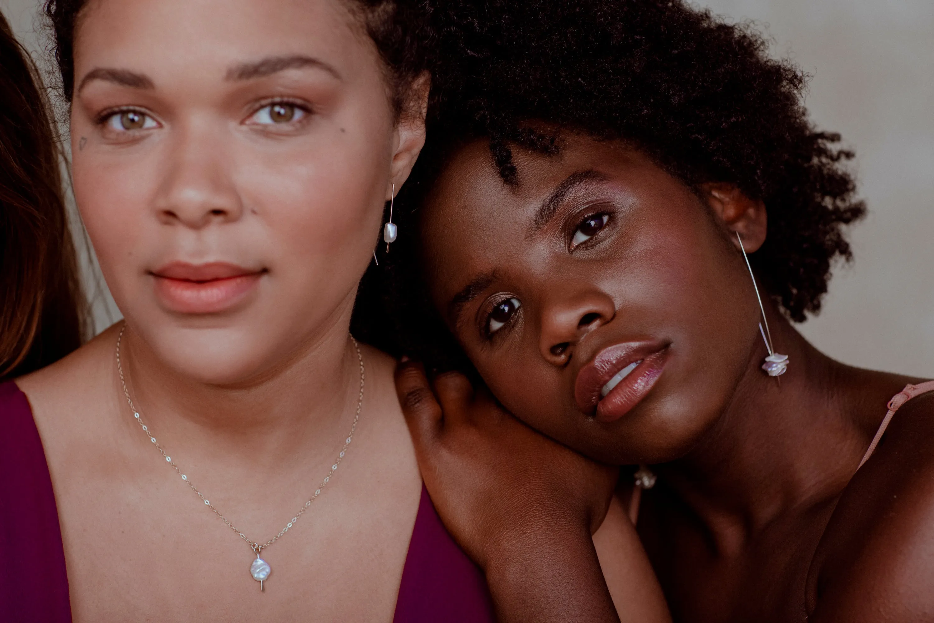 Keshi Pearl Arch Earring
